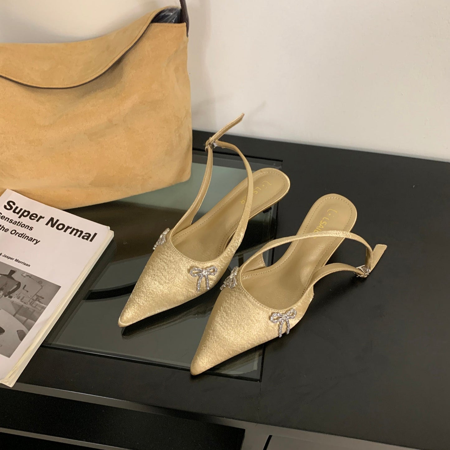 Bow_Pointed-Toe_Slingback_Kitten_Heels_gold 2