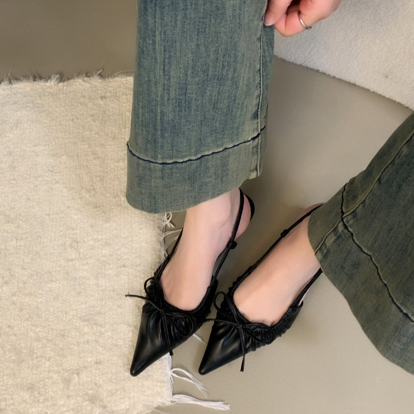 Bowtie_Kitten_Heel_Slingbacks_black model