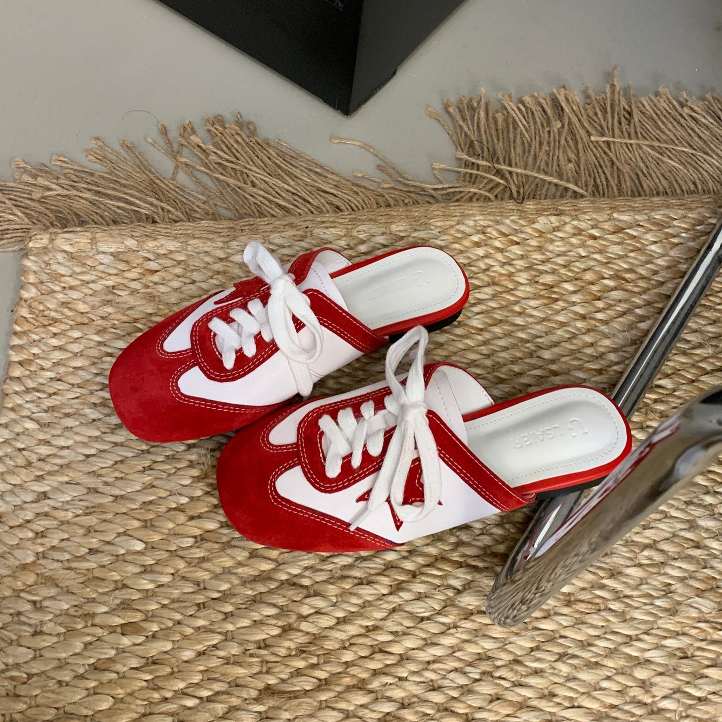 Swift Sling Sneakers red