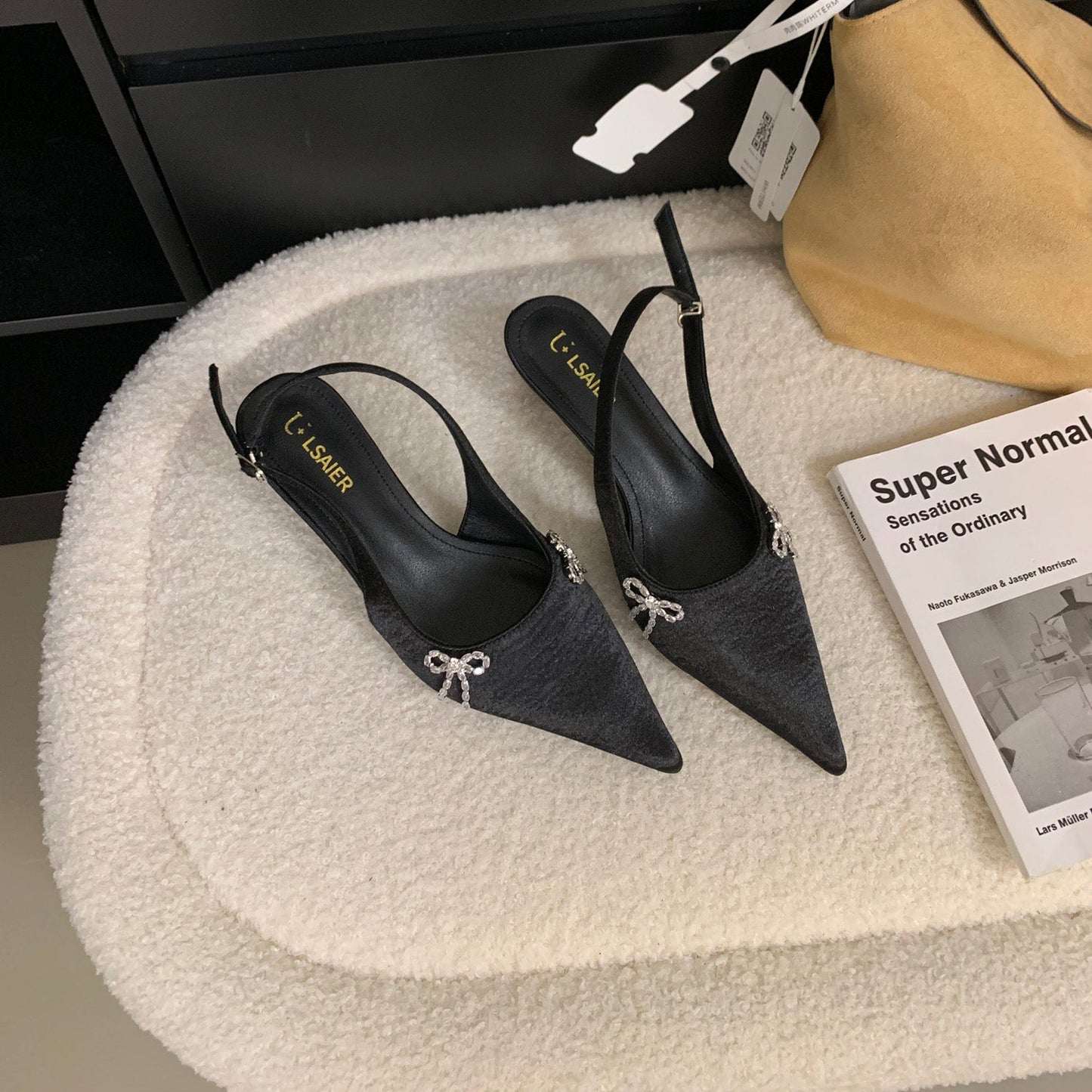 Bow Pointed-Toe Slingback Kitten Heels black